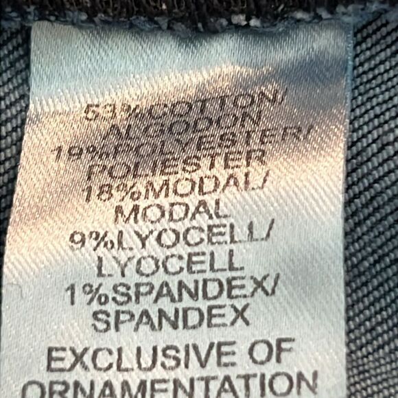 DemocracyโJeans Absolution 8 - Picture 8 of 9